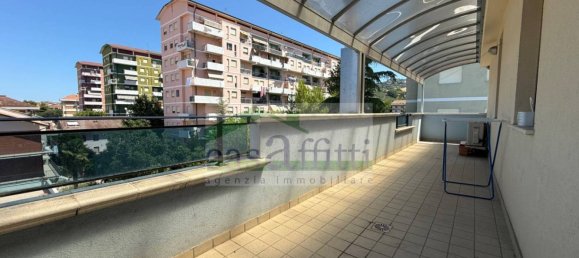 3 bedrooms Apartment in Chieti, Italy No. 272318 6