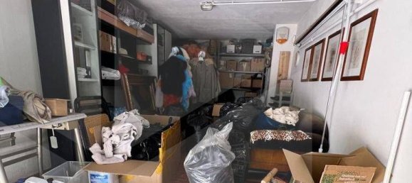 1-Zimmer Garage in Milan, Italy, Nr. 241185 3