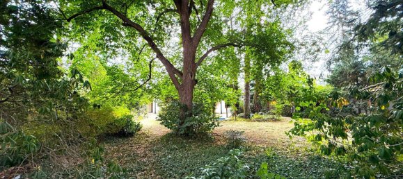  Land in Nuremberg, Germany No. 230653 7