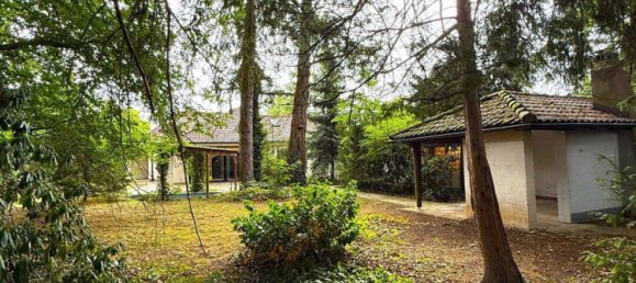  Land in Nuremberg, Germany No. 230653 8