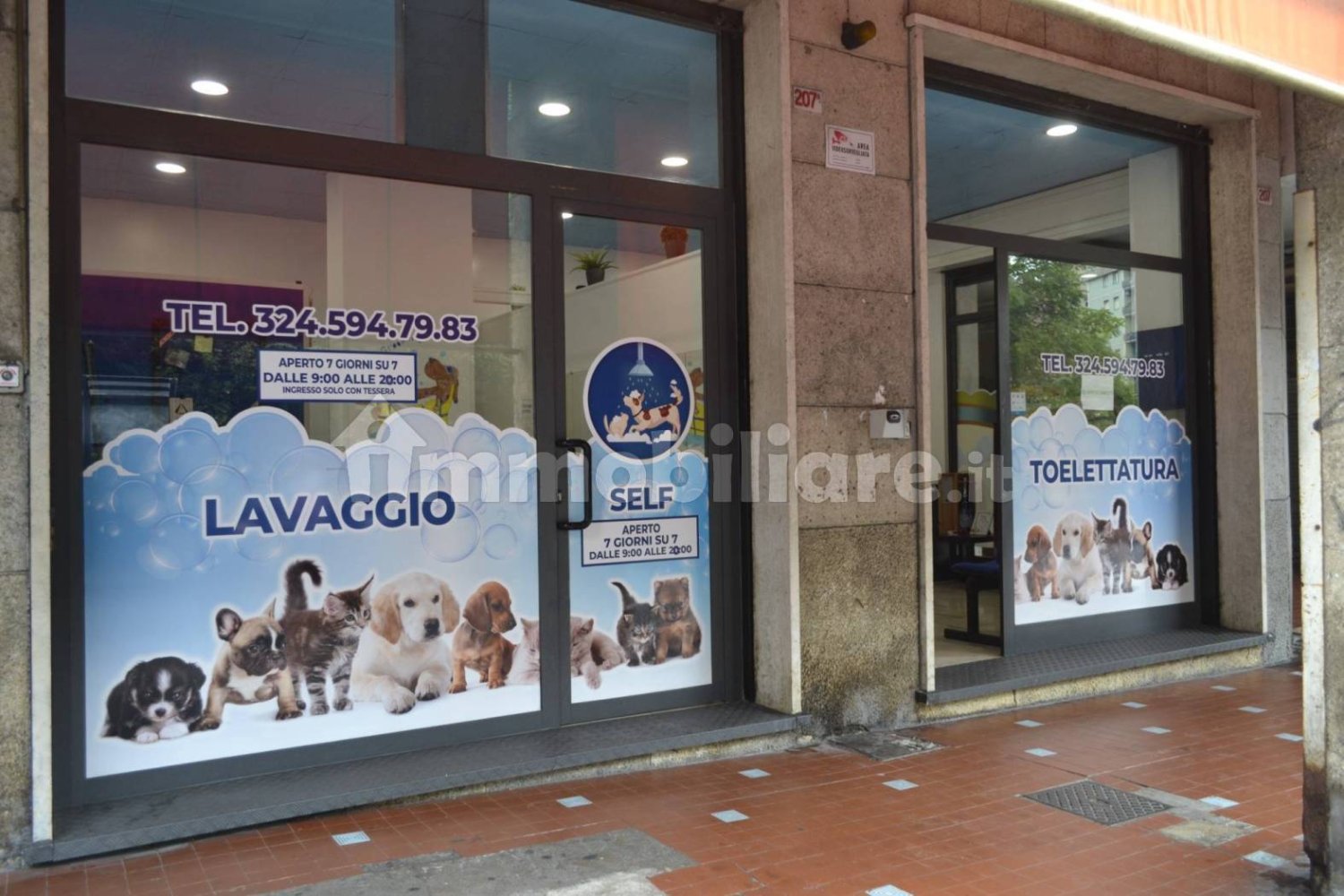 2غرفة عقار تجاري في Genoa, Italy رقم 353326