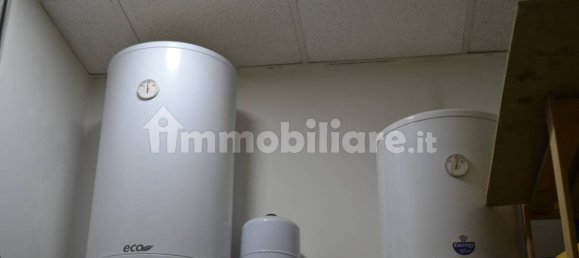 2غرفة عقار تجاري في Genoa, Italy رقم 353326 46