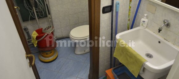 2غرفة عقار تجاري في Genoa, Italy رقم 353326 41