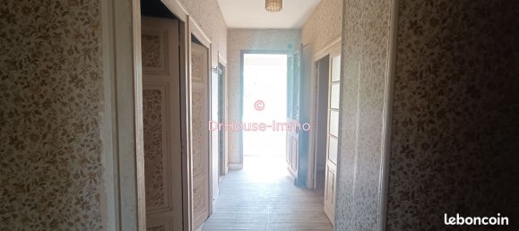 3 bedrooms House in Dordogne, France No. 293872 5