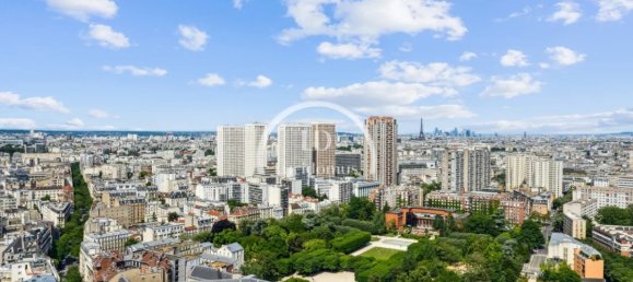 3 rooms Apartment in Paris, France No. 322614 2