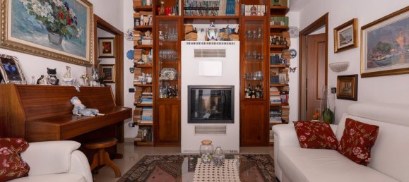 5 bedrooms Villa in Imperia, Italy No. 322787 13