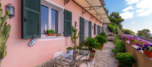 5 bedrooms Villa in Imperia, Italy No. 322787 26