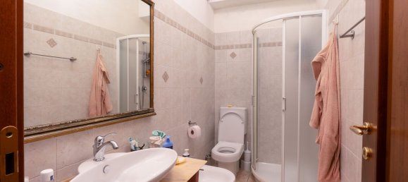 5 bedrooms Villa in Imperia, Italy No. 322787 18