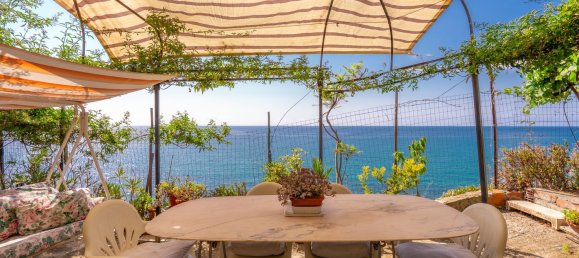 5 bedrooms Villa in Imperia, Italy No. 322787 7