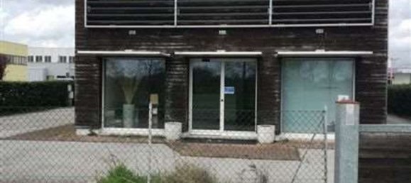 803m² Warehouse in Ponzano Veneto, Italy No. 299780 3