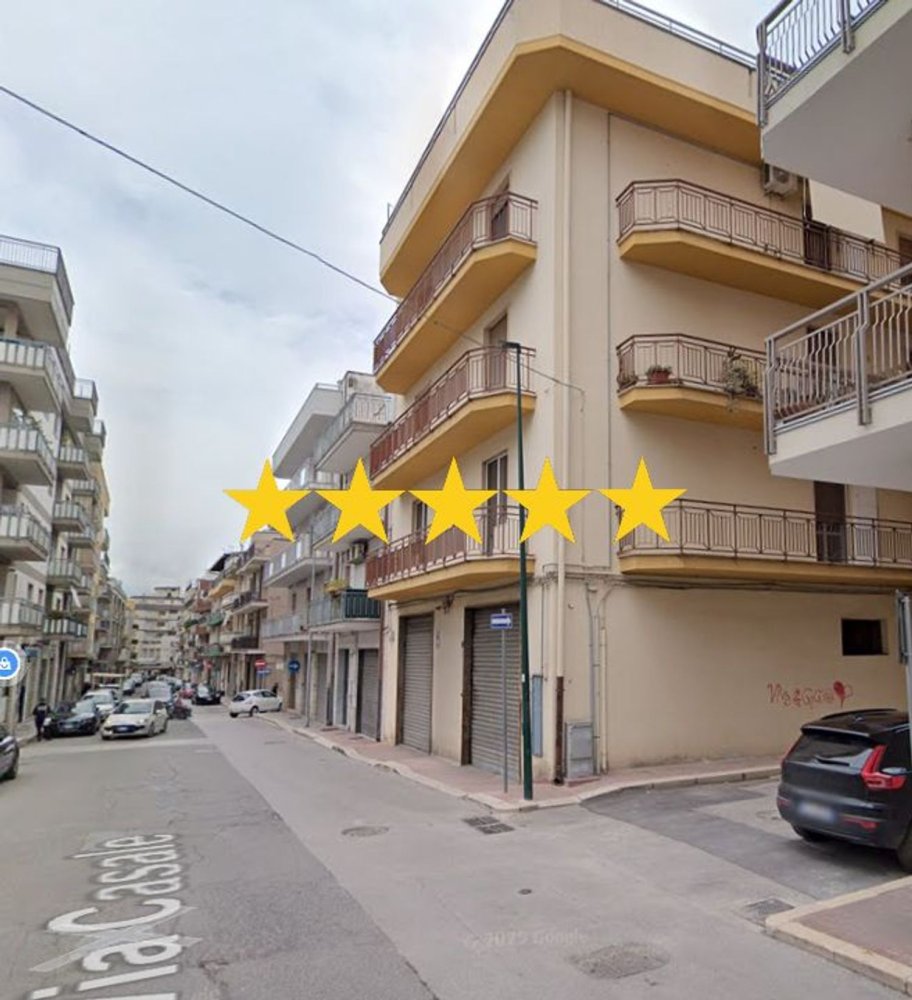 4 bedrooms Apartment in Gravina in Puglia, Italy No. 327832