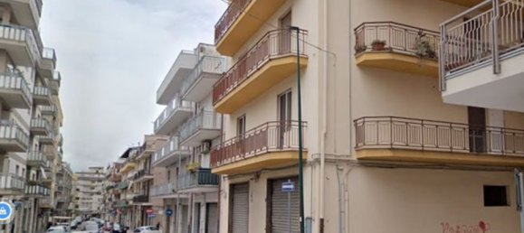 4 bedrooms Apartment in Gravina in Puglia, Italy No. 327832 21