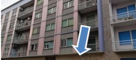 4 rooms Apartment in Vercelli, Italy No. 51320 3