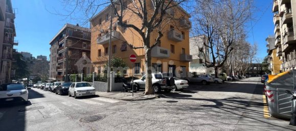 11m² Garage in Trieste, Italy No. 212424 3