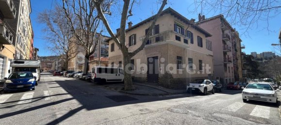 11m² Garage in Trieste, Italy No. 212424 4