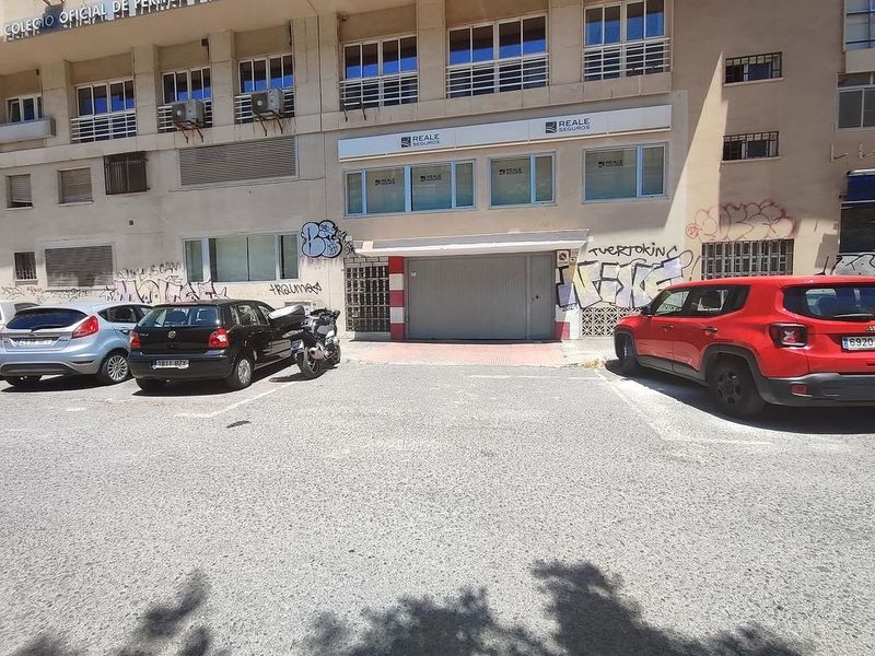  Garage in Malaga, Spain No. 222345