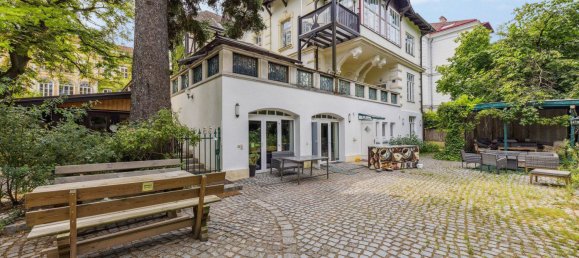 15 Schlafzimmer Villa in Hernals, Austria, Nr. 156139 4