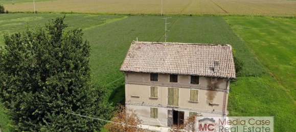 Terreno de 12 divisões em Cadelbosco di Sopra, Italy N.º 172011 4