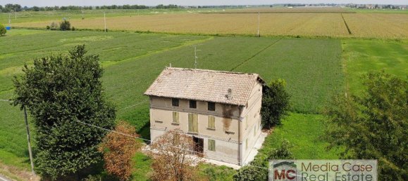 Terreno de 12 divisões em Cadelbosco di Sopra, Italy N.º 172011 6