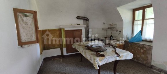 5 bedrooms House in Castellamonte, Italy No. 357005 9