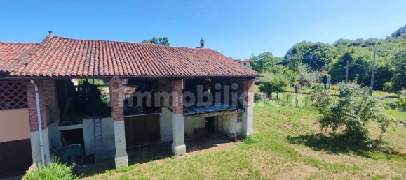 5 bedrooms House in Castellamonte, Italy No. 357005 28