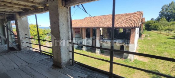 5 bedrooms House in Castellamonte, Italy No. 357005 6