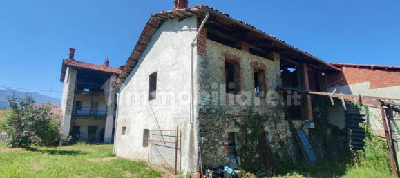 5 bedrooms House in Castellamonte, Italy No. 357005 31