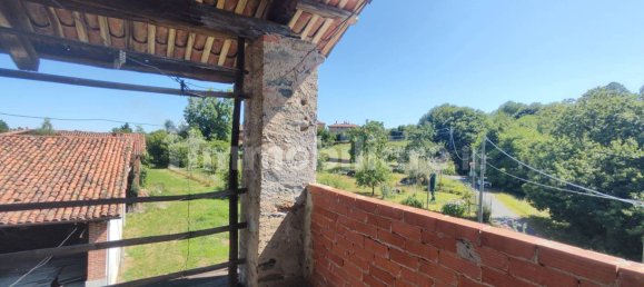 5 bedrooms House in Castellamonte, Italy No. 357005 7