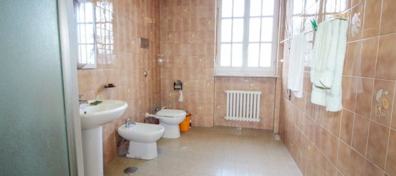 10 bedrooms Villa in Castiglione Torinese, Italy No. 311270 6