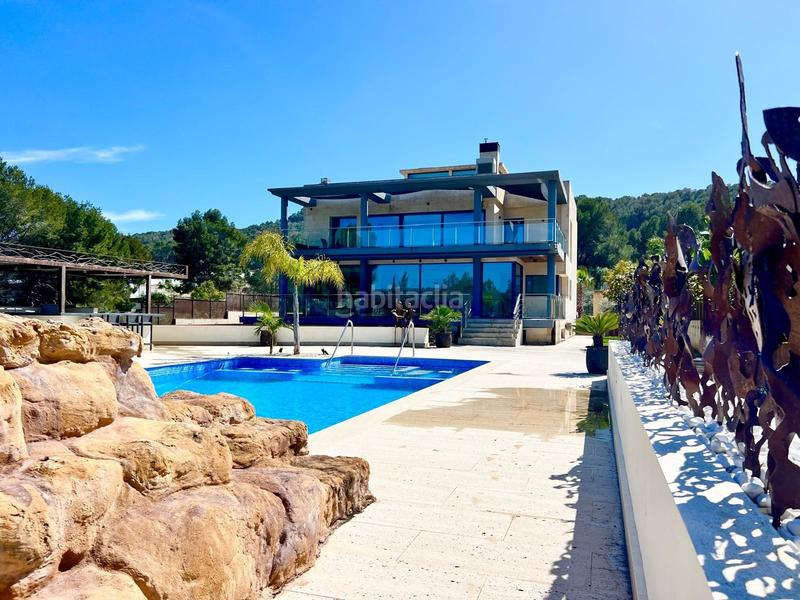 4 غرف نوم فيلا في Alicante, Spain رقم 220572