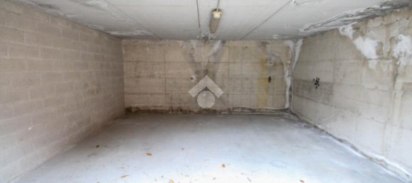 1-Zimmer Garage in Terno d'Isola, Italy, Nr. 125081 4