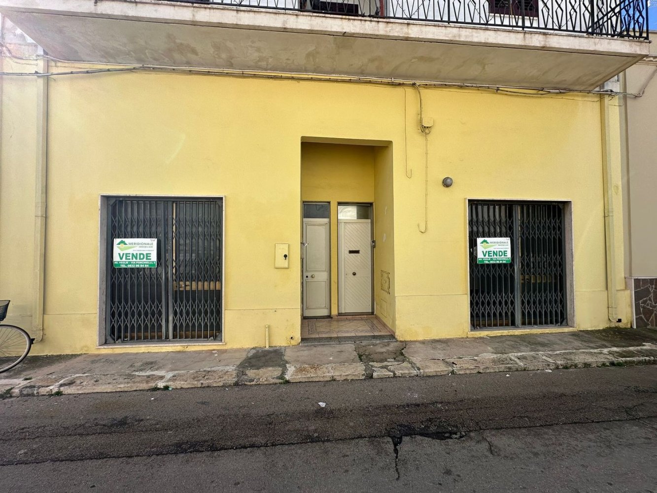 6 bedrooms Apartment in Veglie, Italy No. 78954