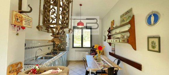 3 bedrooms Villa in Camaiore, Italy No. 89346 4
