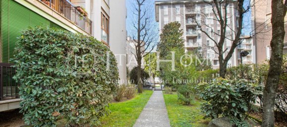 Apartamento de 4 habitaciónes en Bergamo, Italy No. 2191 21