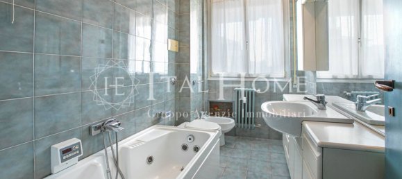 Apartamento de 4 habitaciónes en Bergamo, Italy No. 2191 34