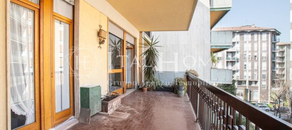 Apartamento de 4 habitaciónes en Bergamo, Italy No. 2191 37