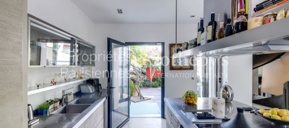 5 bedrooms Hotel in Issy-les-Moulineaux, France No. 185022 6