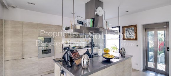 5 bedrooms Hotel in Issy-les-Moulineaux, France No. 185022 7