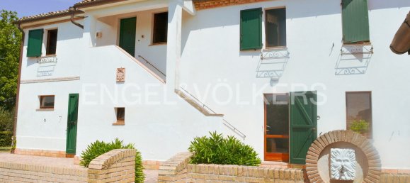 Casa de 4 dormitorios en Osimo, Italy No. 132955 6