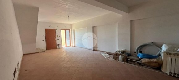 Квартира с 3 комнатами в Фьюджи, Италия № 274073 23