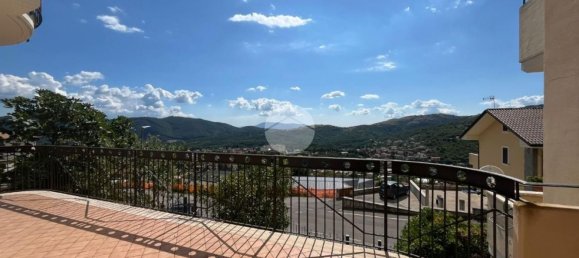 Квартира с 3 комнатами в Фьюджи, Италия № 274073 25