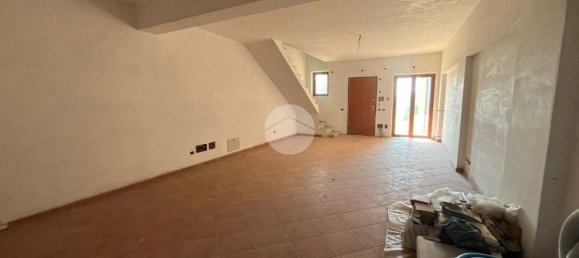 Квартира с 3 комнатами в Фьюджи, Италия № 274073 30