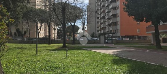 3 bedrooms Apartment in Rome, Italy No. 381008 22