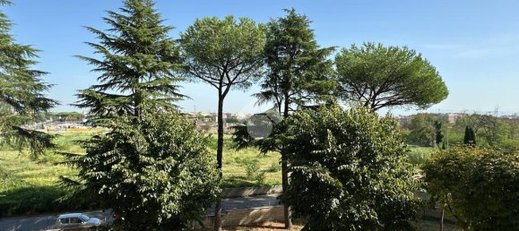 3 bedrooms Apartment in Rome, Italy No. 381008 27