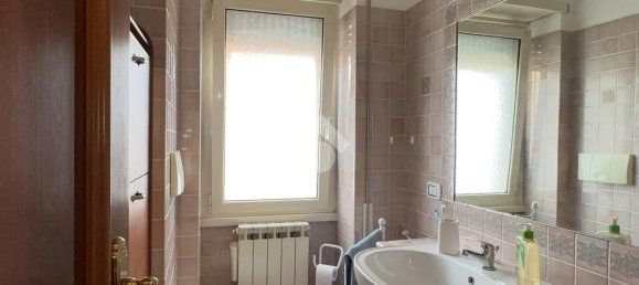 3 bedrooms Apartment in Rome, Italy No. 381008 11