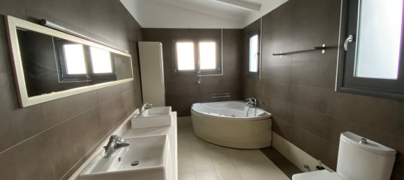 4 bedrooms Commercial property in Koropi, Greece No. 3957 9