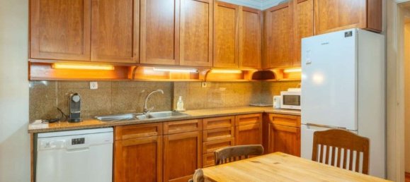 3 bedrooms Apartment in Lisbon, Portugal No. 110374 10