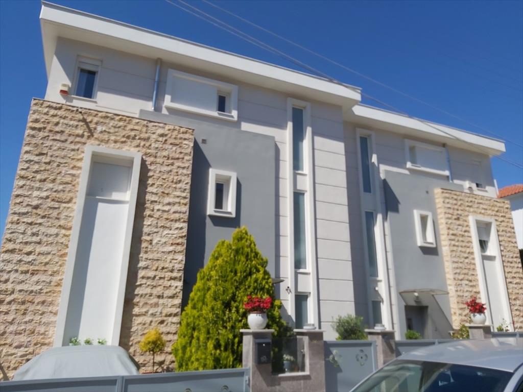 5 bedrooms Property in Panorama, Greece No. 4174