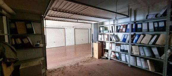 Garage à Poggio Mirteto, Italy 28m² No. 67555 4