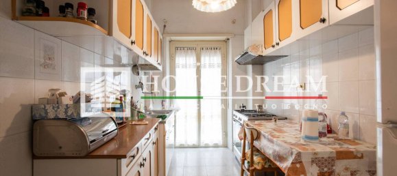 4 bedrooms Apartment in Rome, Italy No. 321379 10